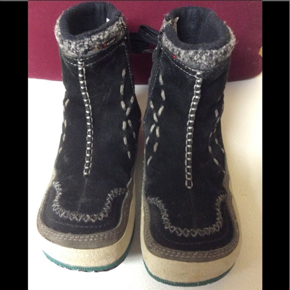 Merrell Shoes - Merrel Suede Winter Boots Size 8
